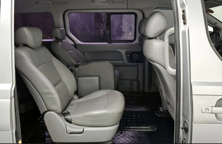 HYUNDAI GRAND STAREX 2012