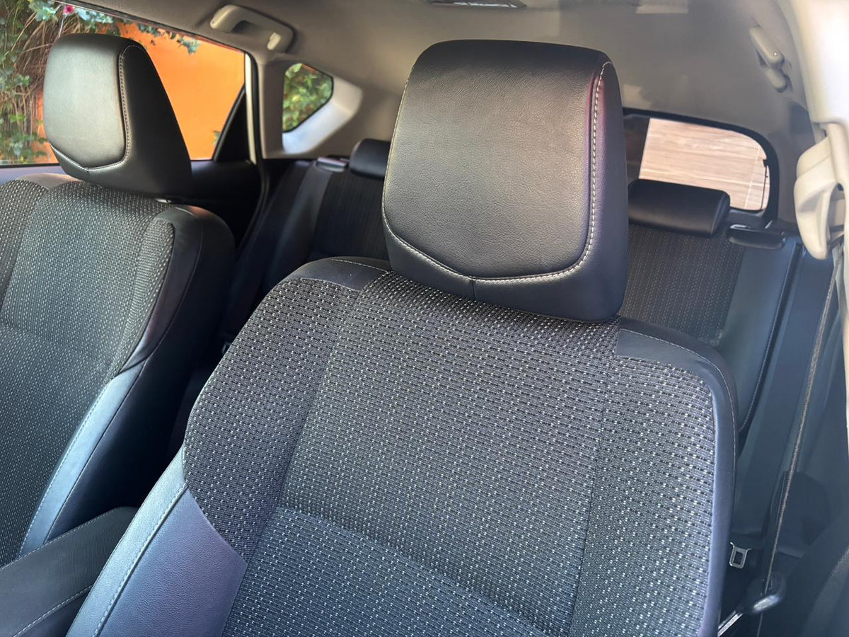 TOYOTA AURIS 2017