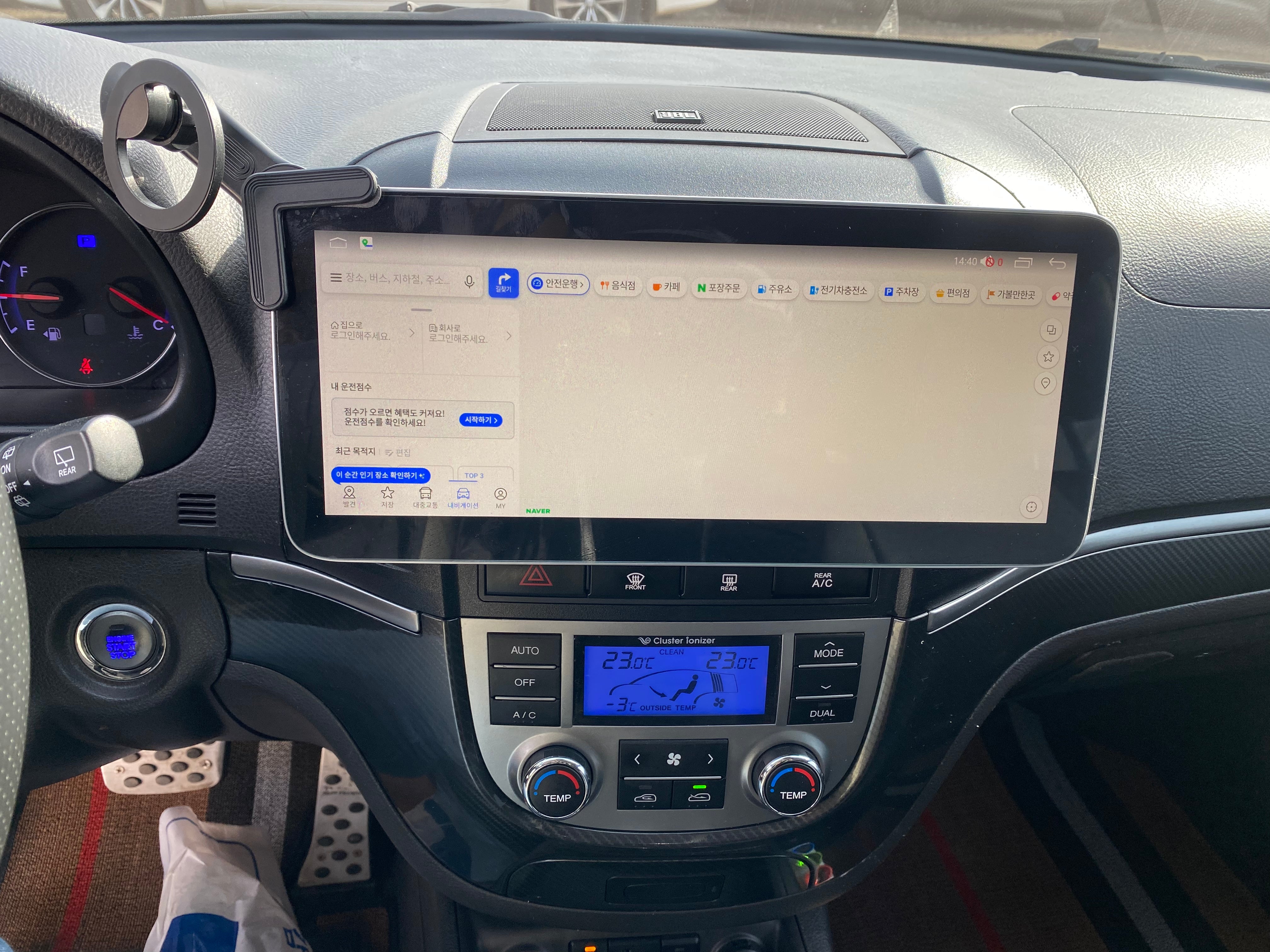 HYUNDAI SANTA FE 2011