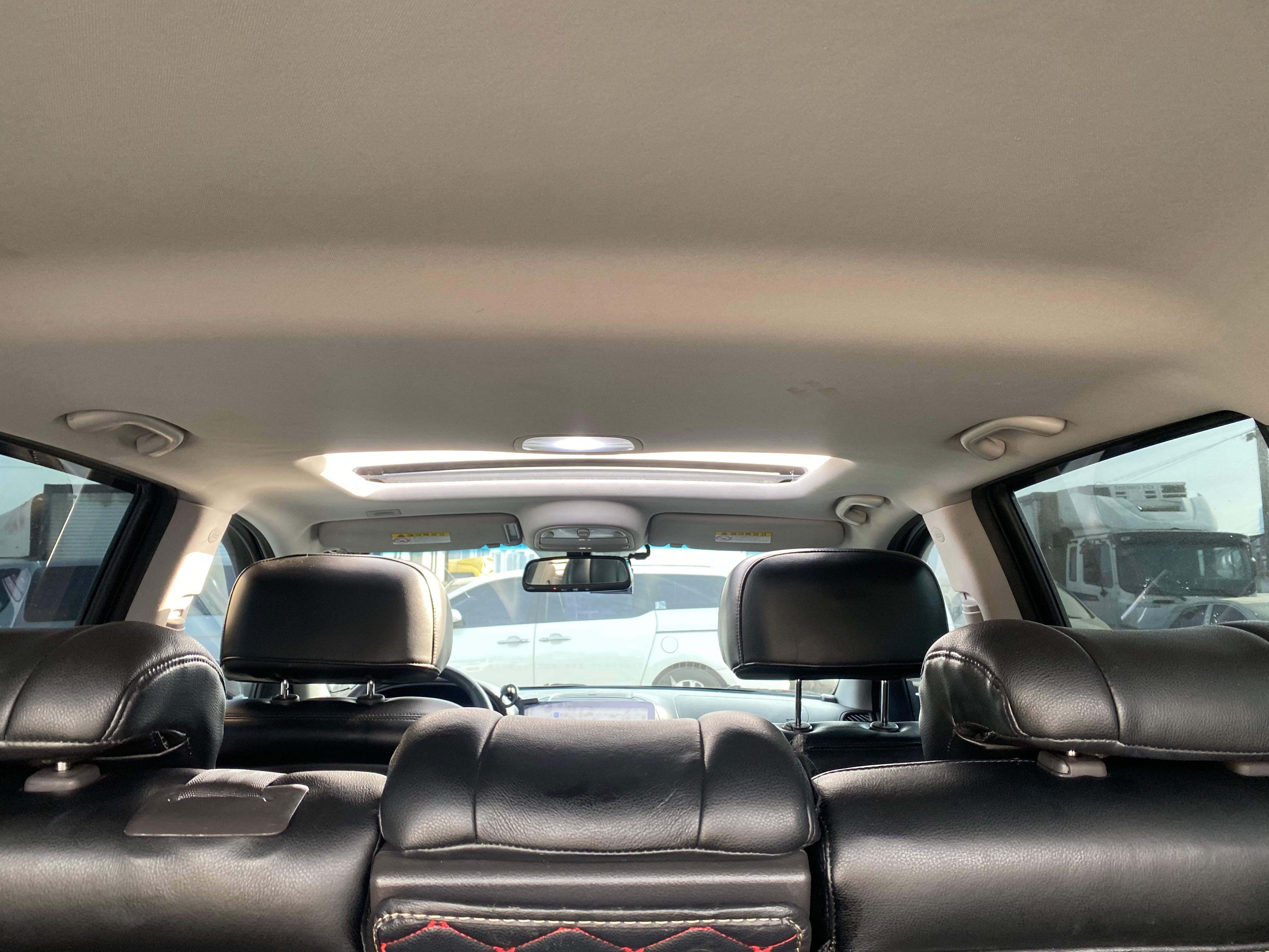 HYUNDAI SANTA FE 2011