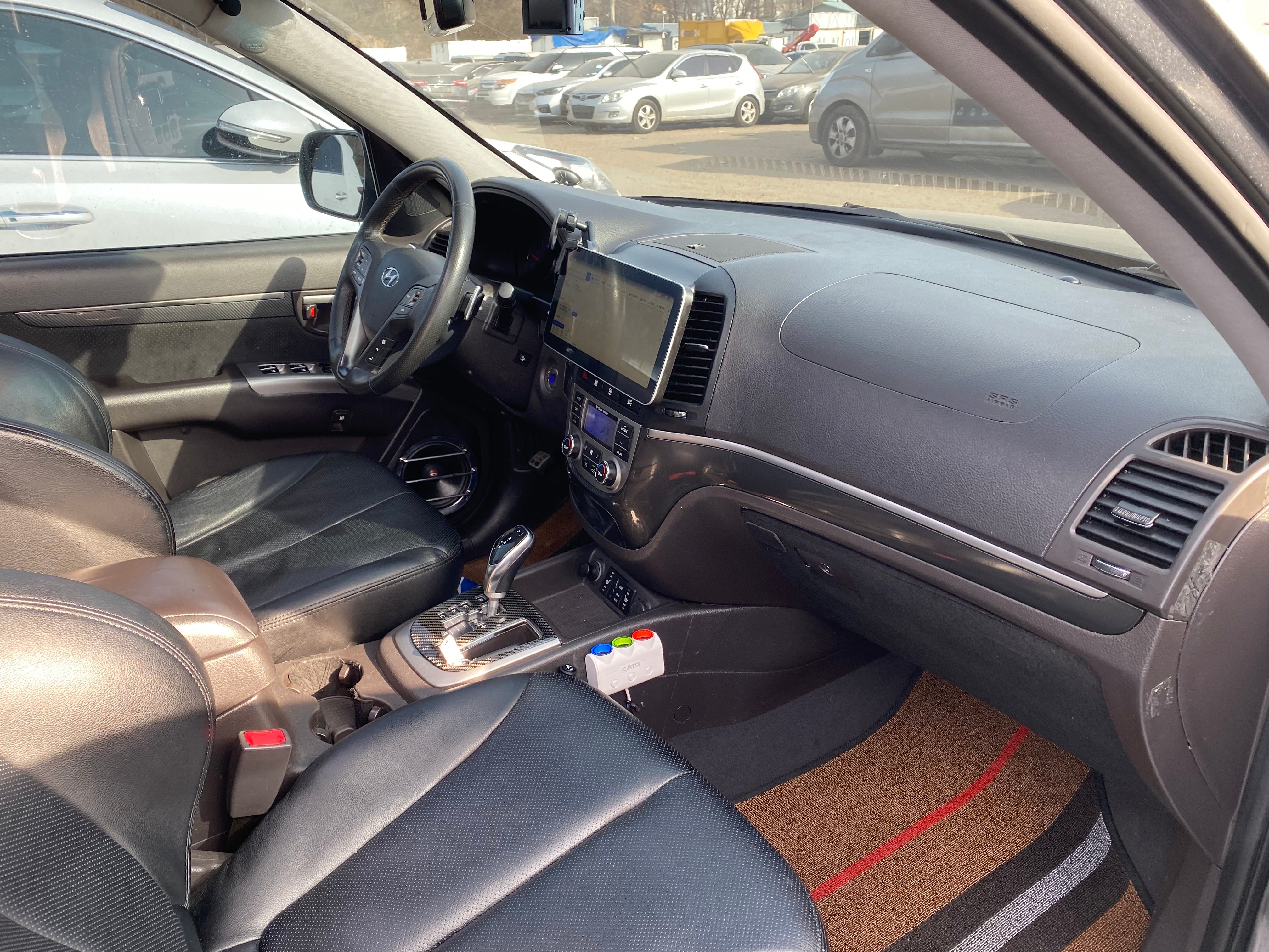 HYUNDAI SANTA FE 2011