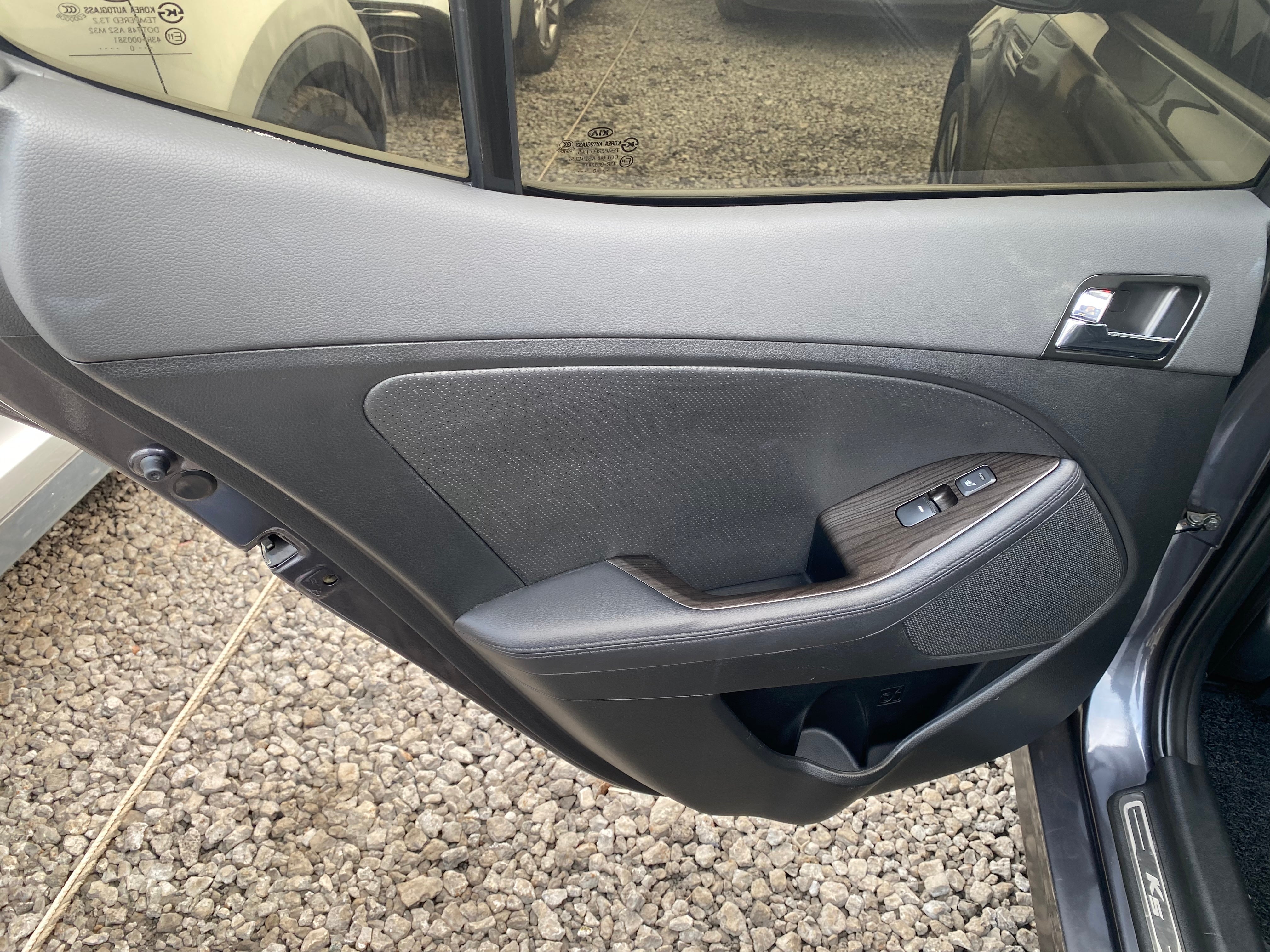 KIA K5 2011