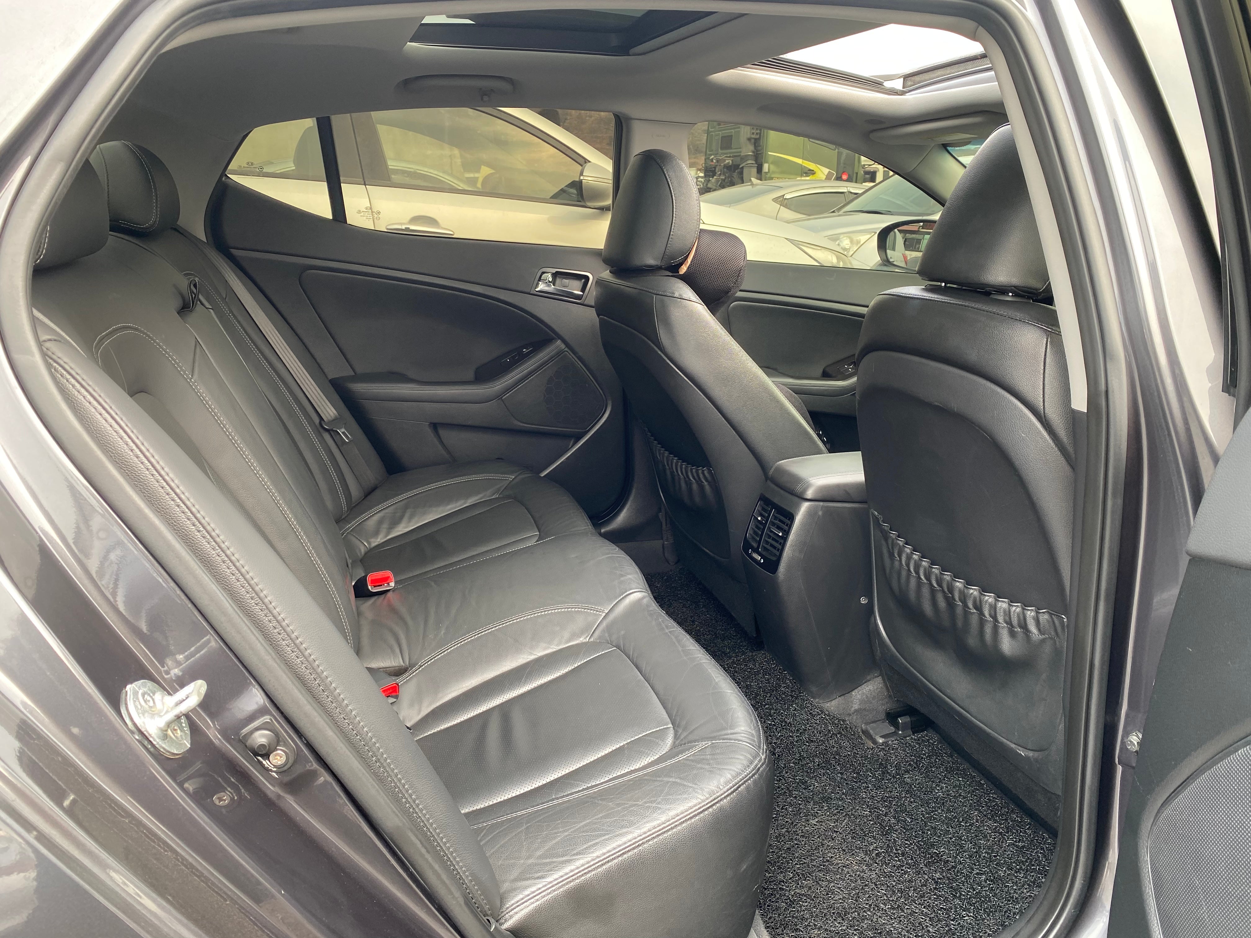 KIA K5 2011