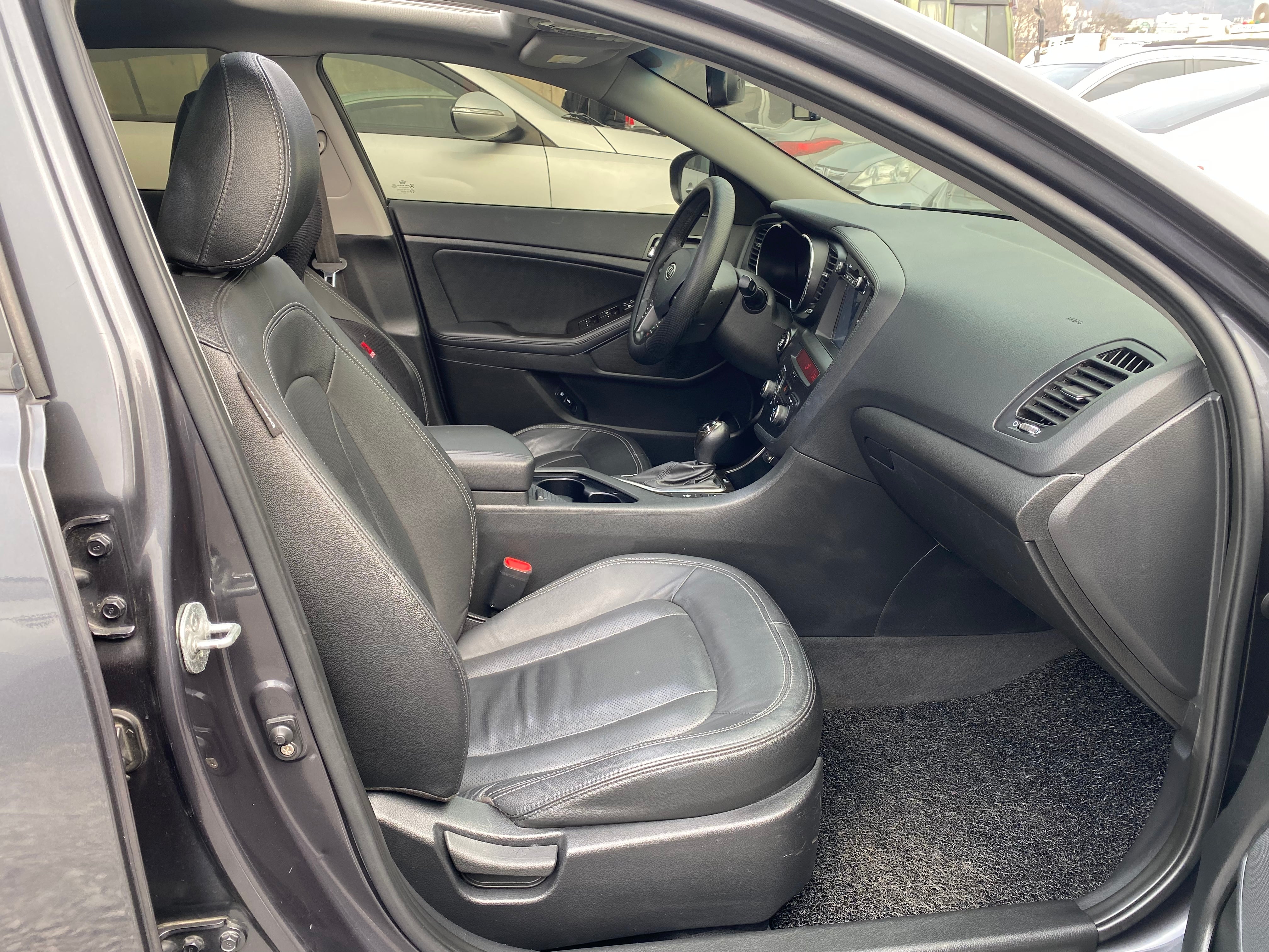 KIA K5 2011
