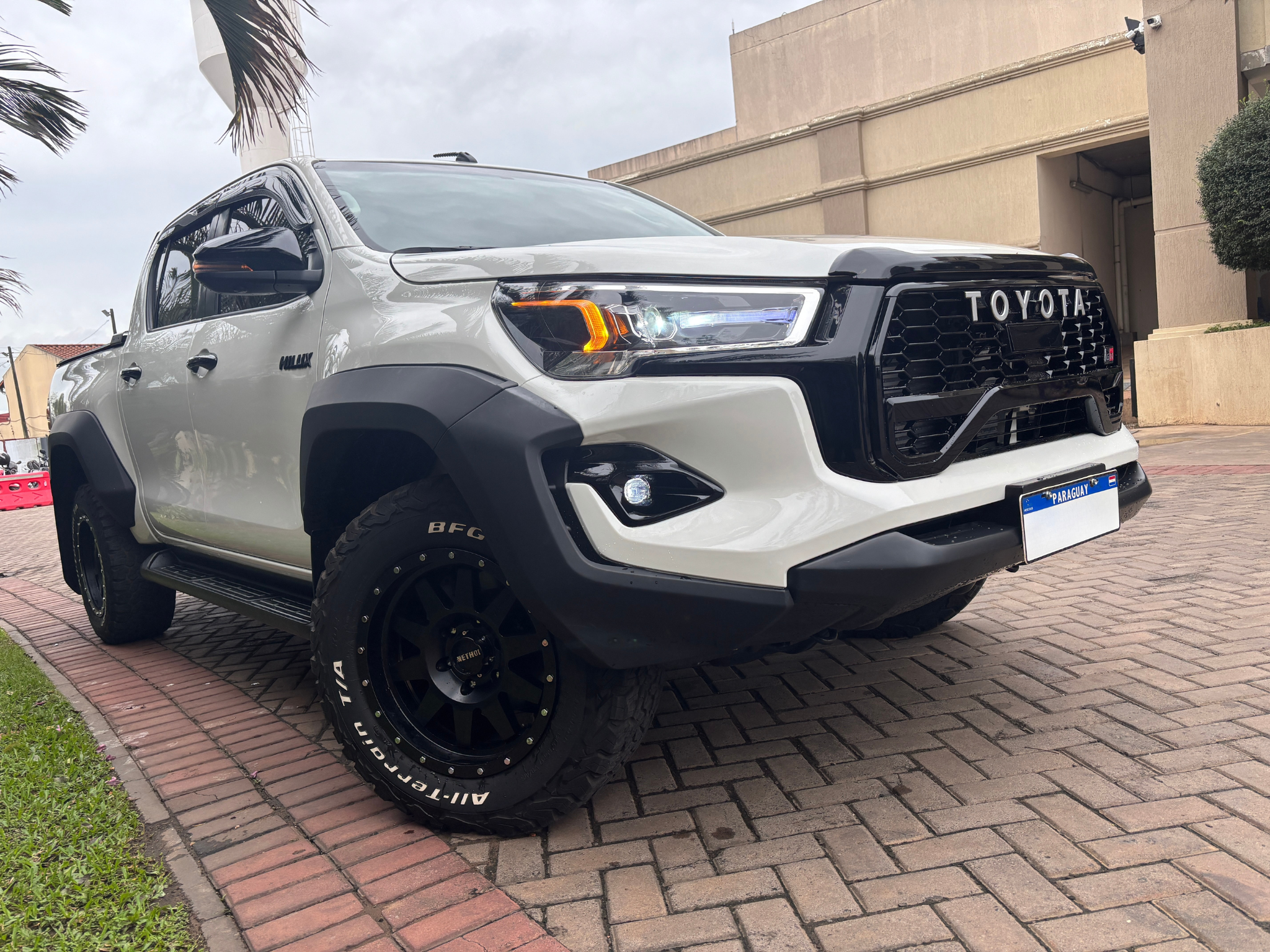 TOYOTA HILUX GR 2022