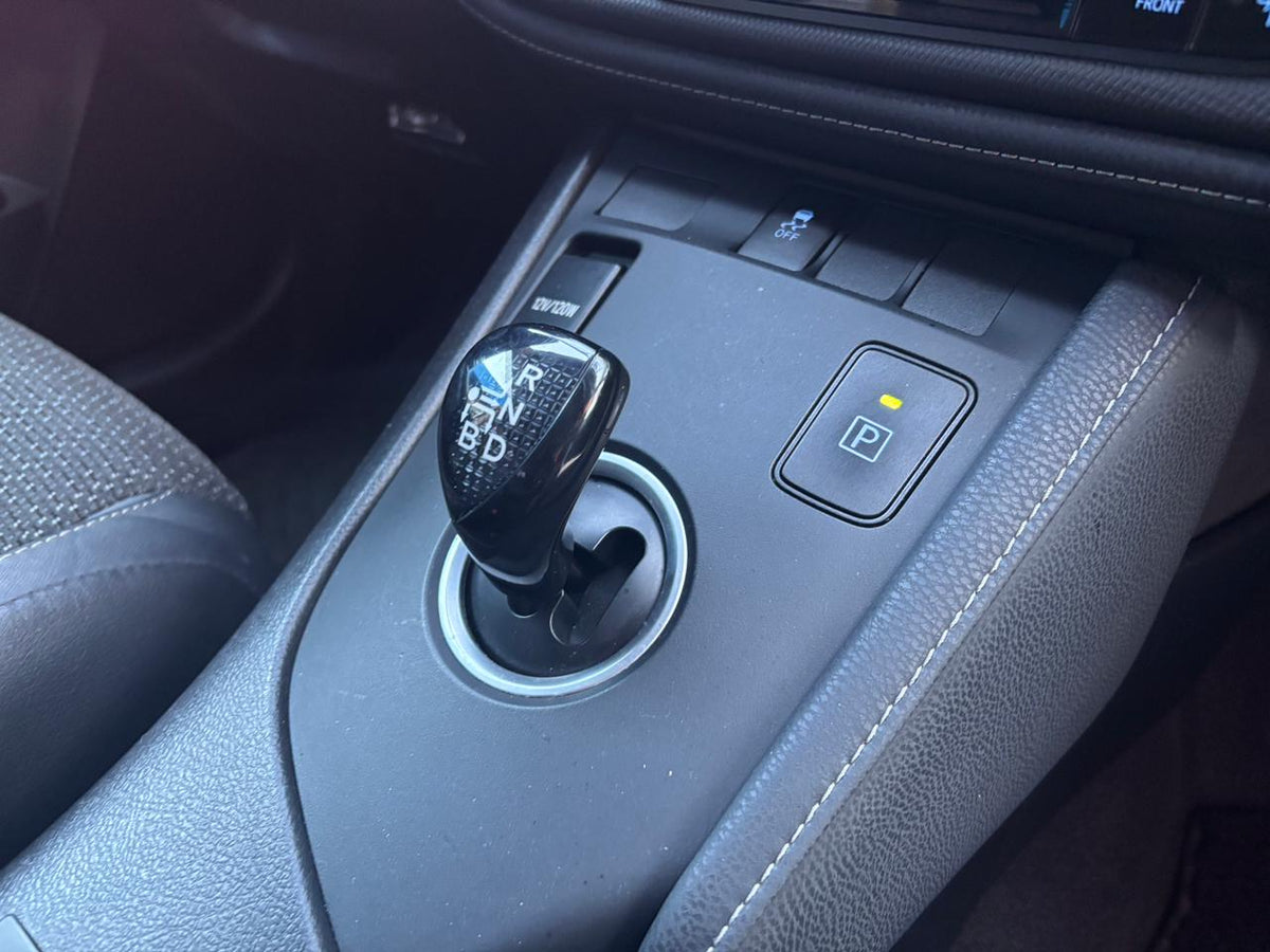 TOYOTA AURIS 2017