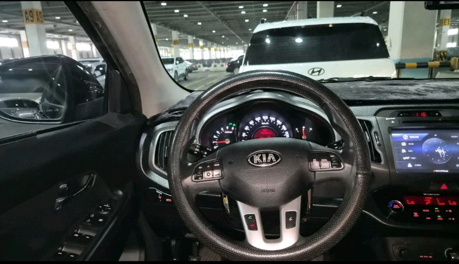 KIA SPORTAGE 2013