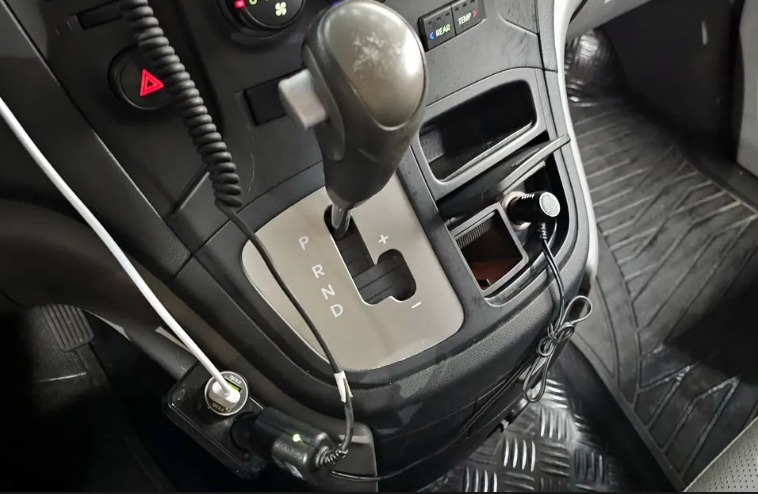 HYUNDAI GRAND STAREX 2012