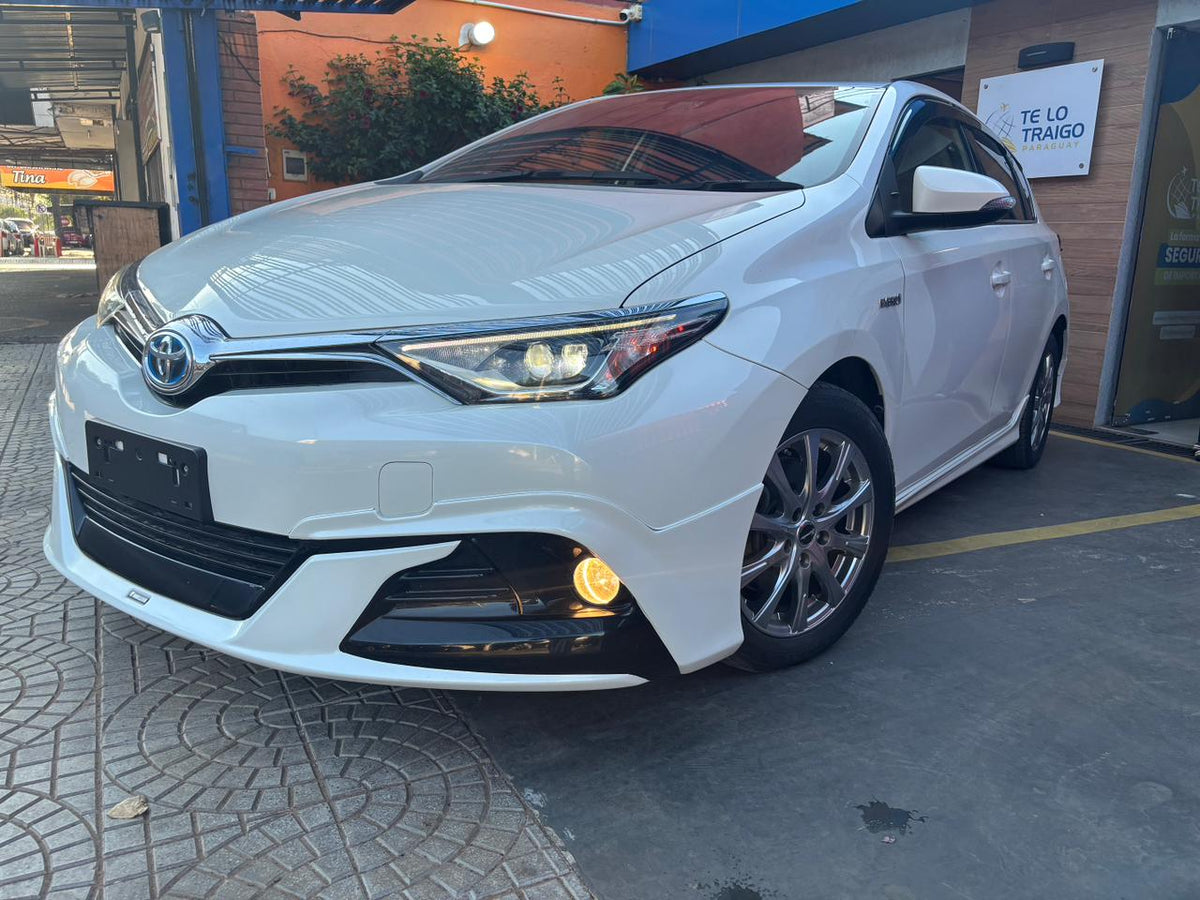 TOYOTA AURIS 2017