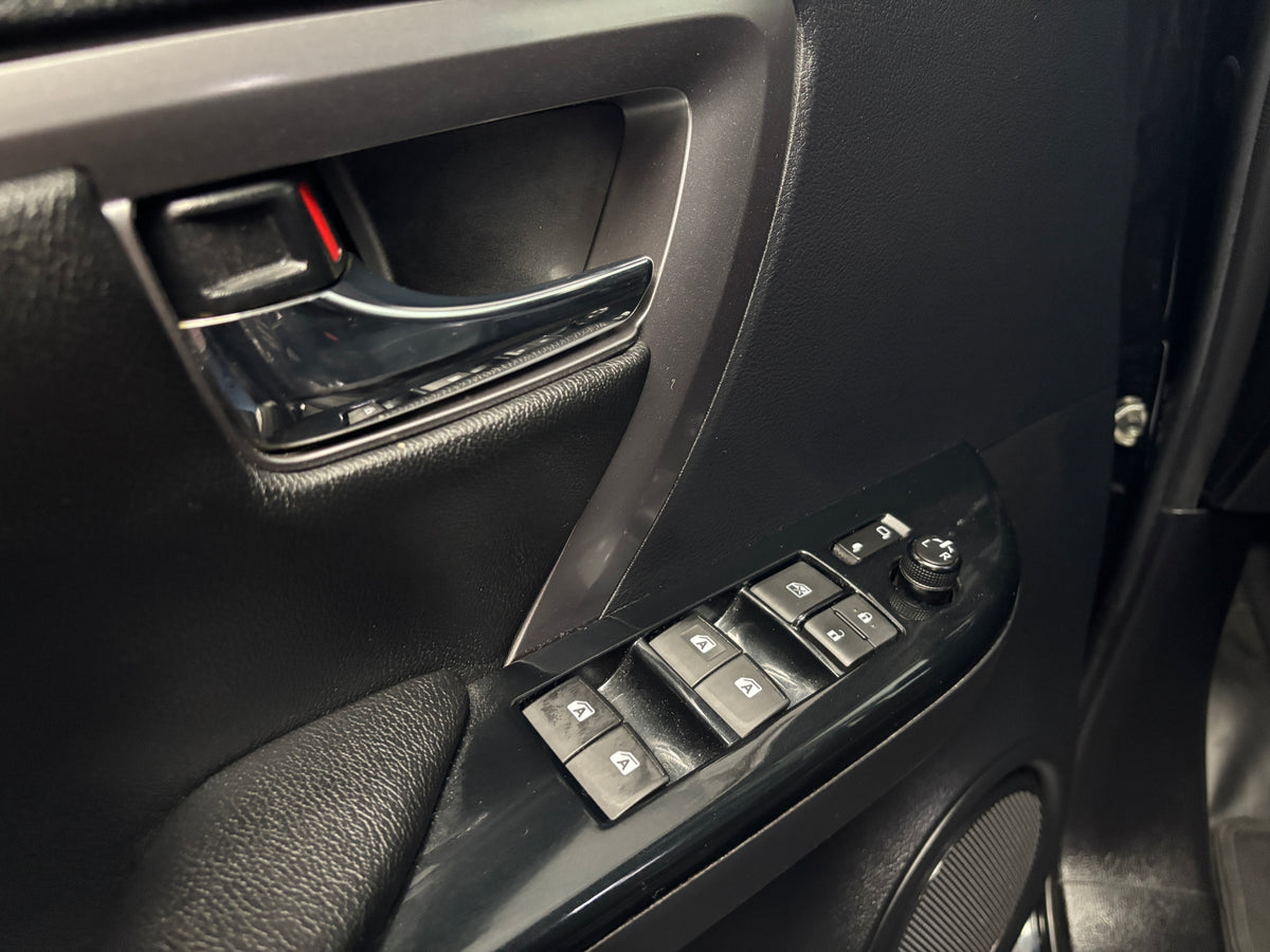 TOYOTA FORTUNER 2022
