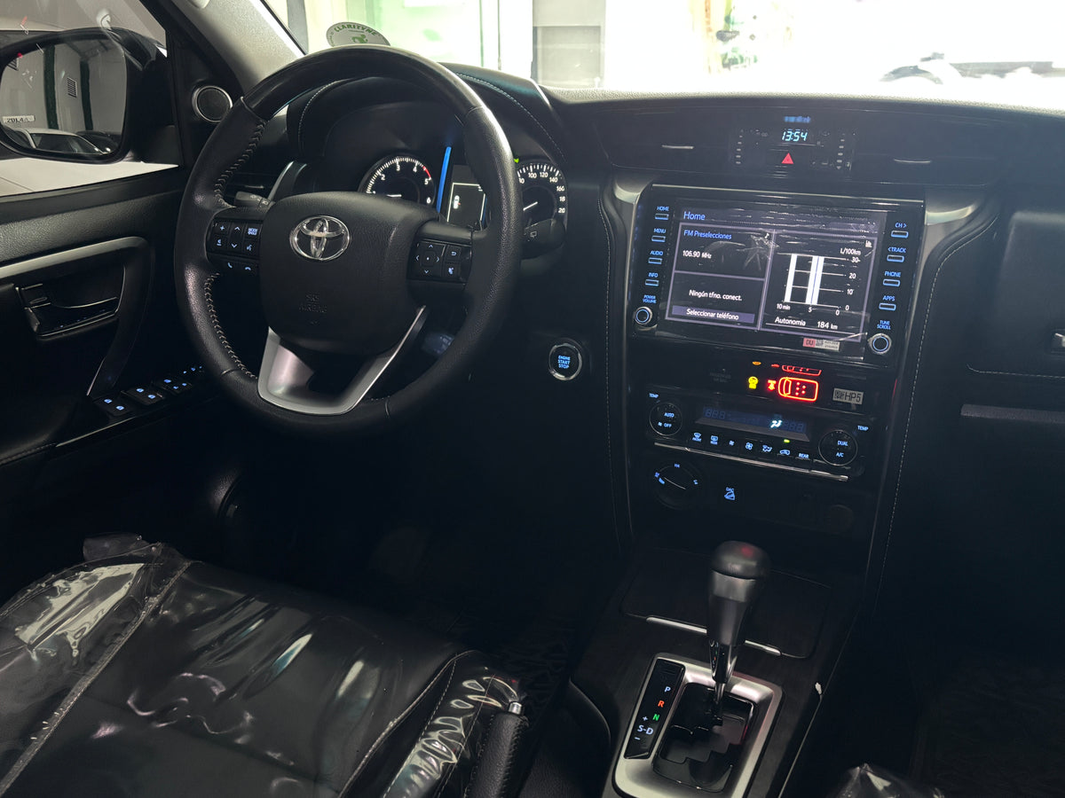 TOYOTA FORTUNER 2022