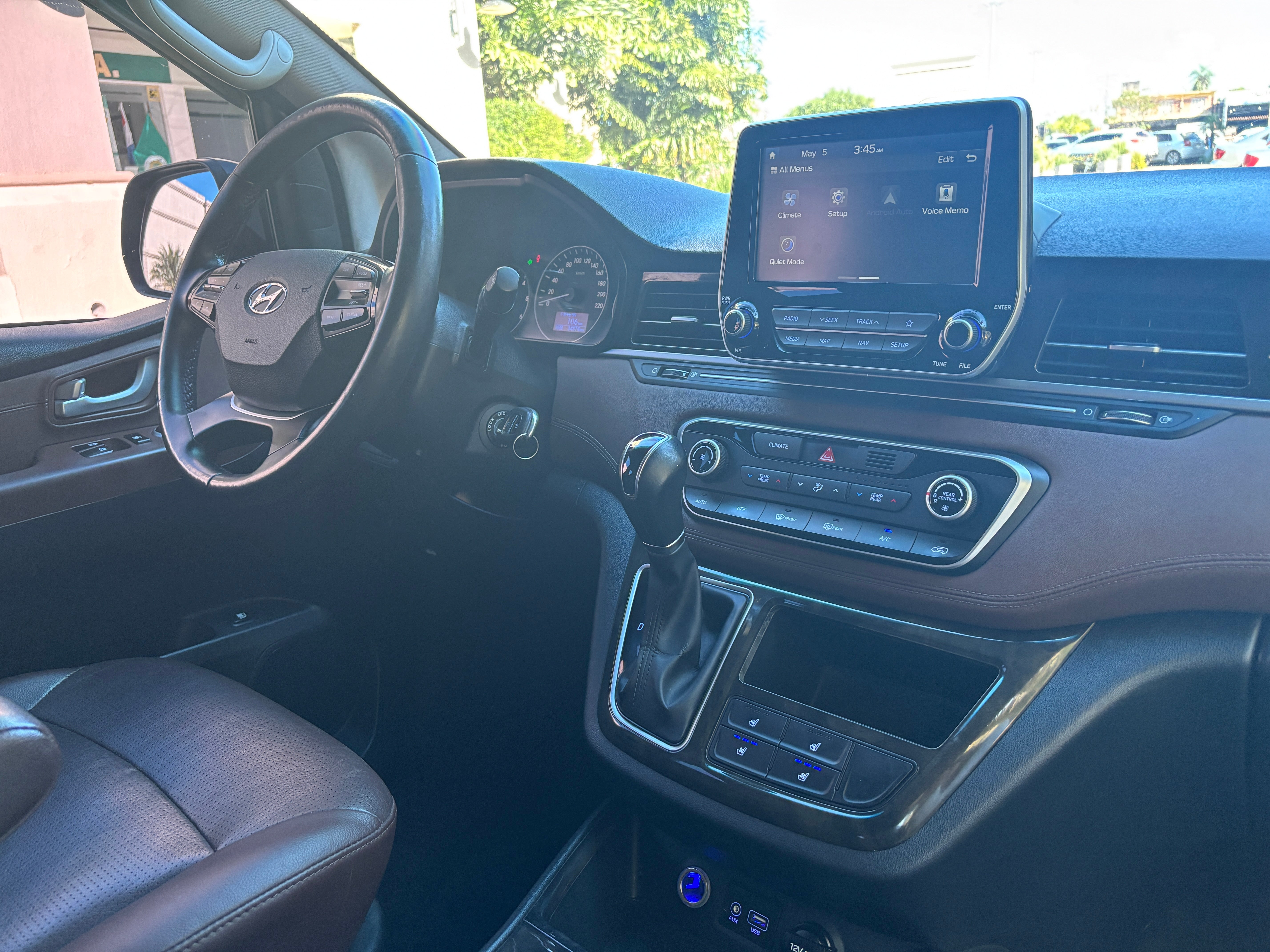 HYUNDAI GRAND STAREX 2019