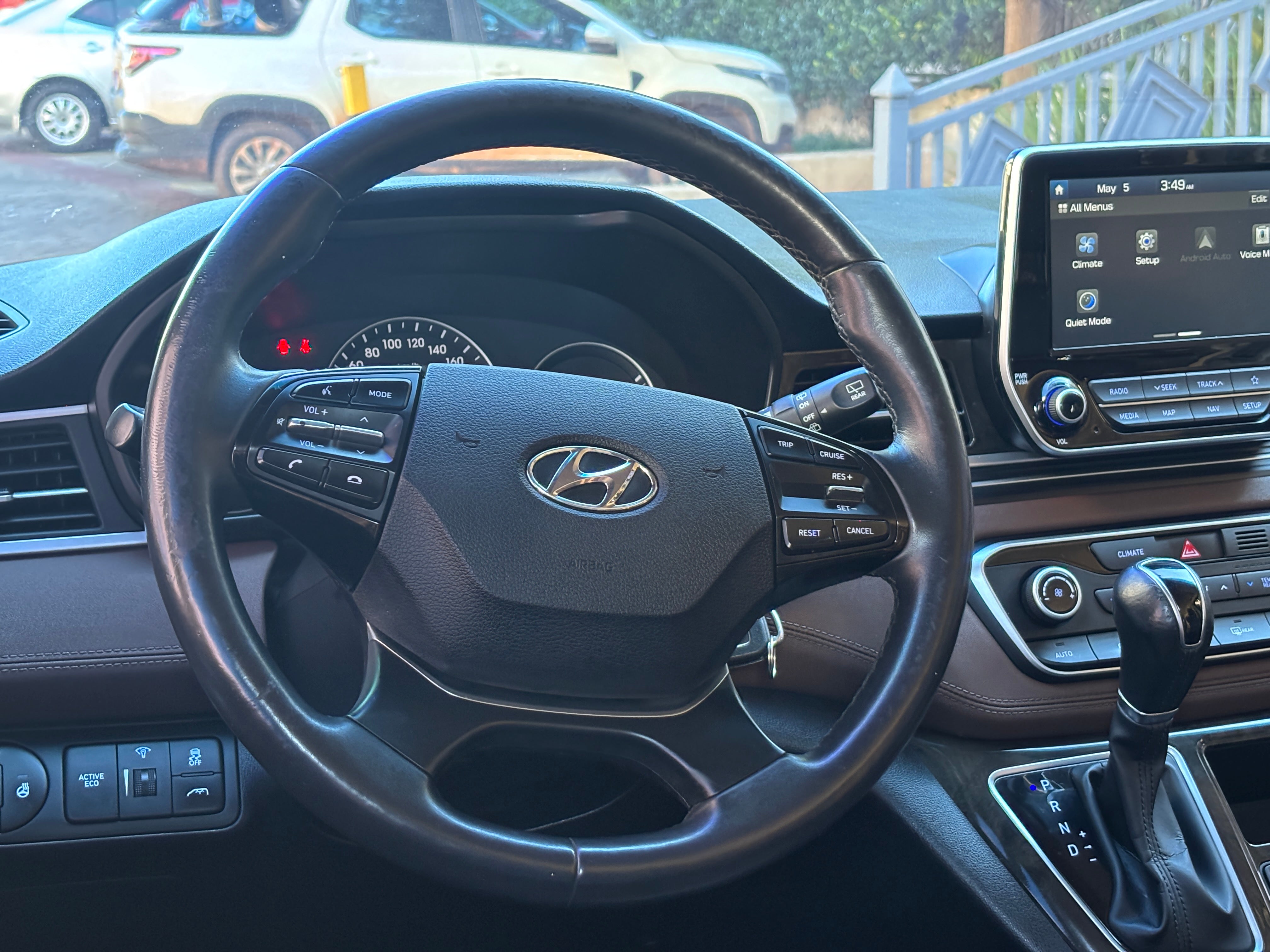 HYUNDAI GRAND STAREX 2019