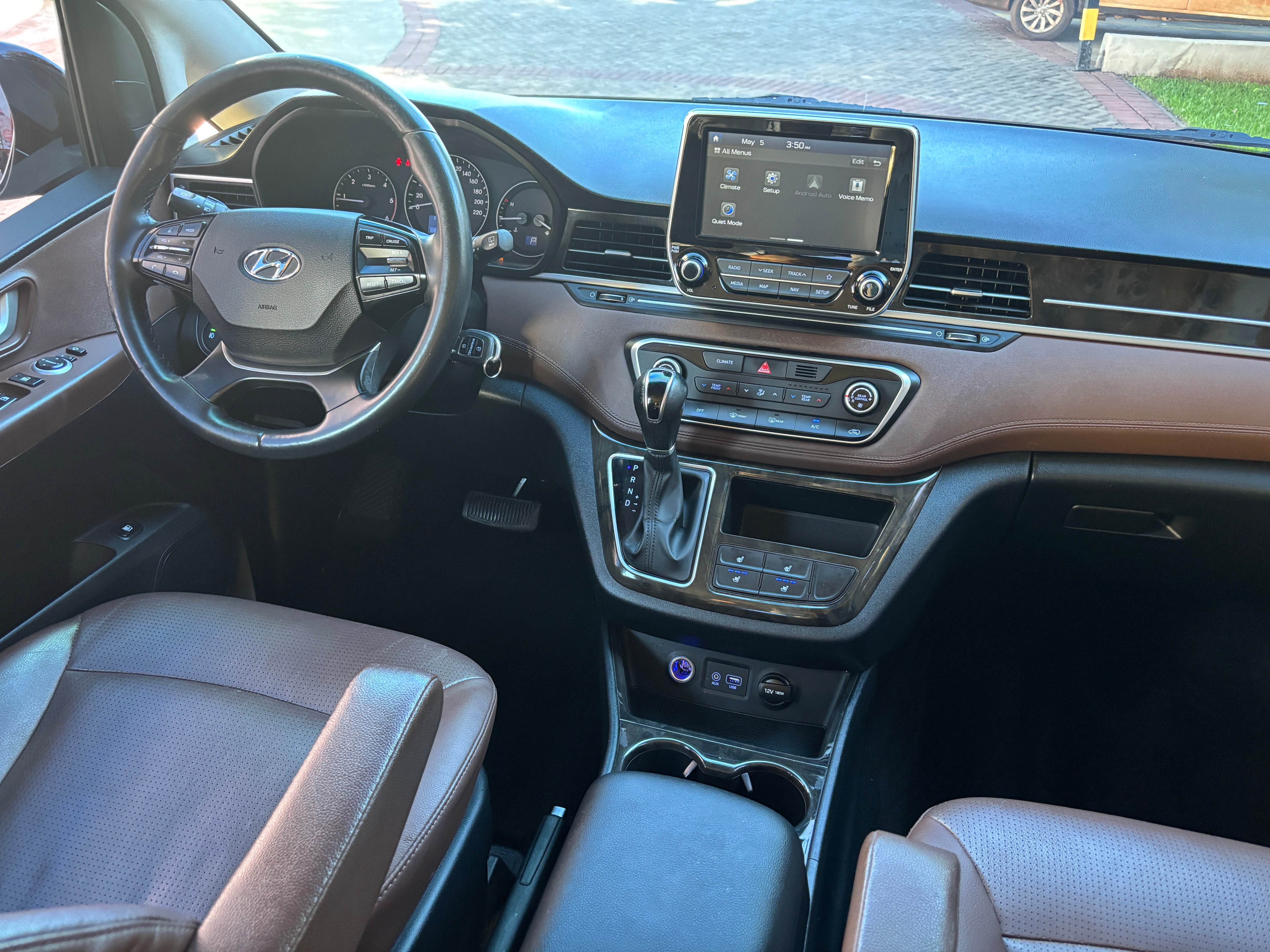 HYUNDAI GRAND STAREX 2019