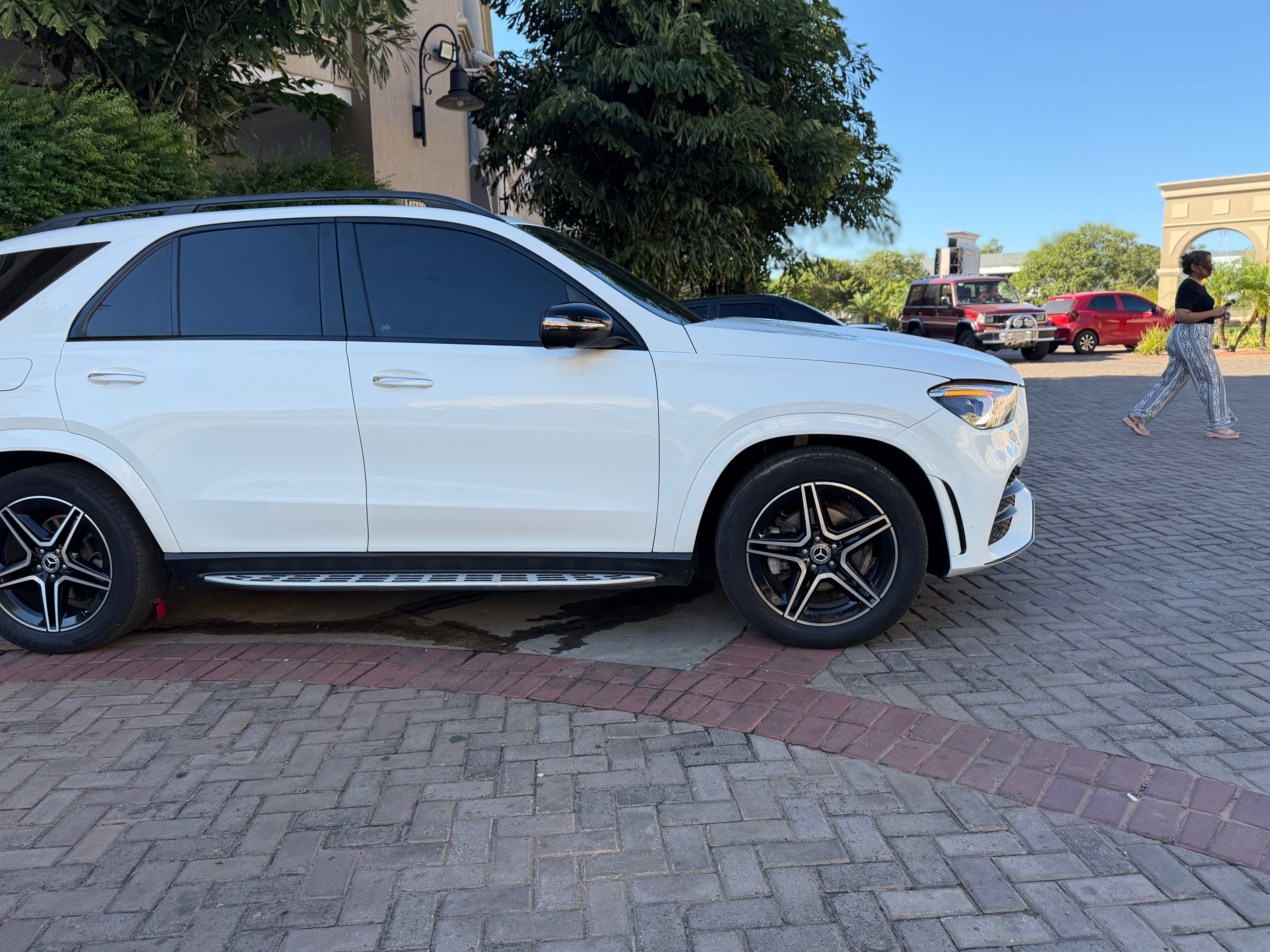 MERCEDES BENZ GLE 300D