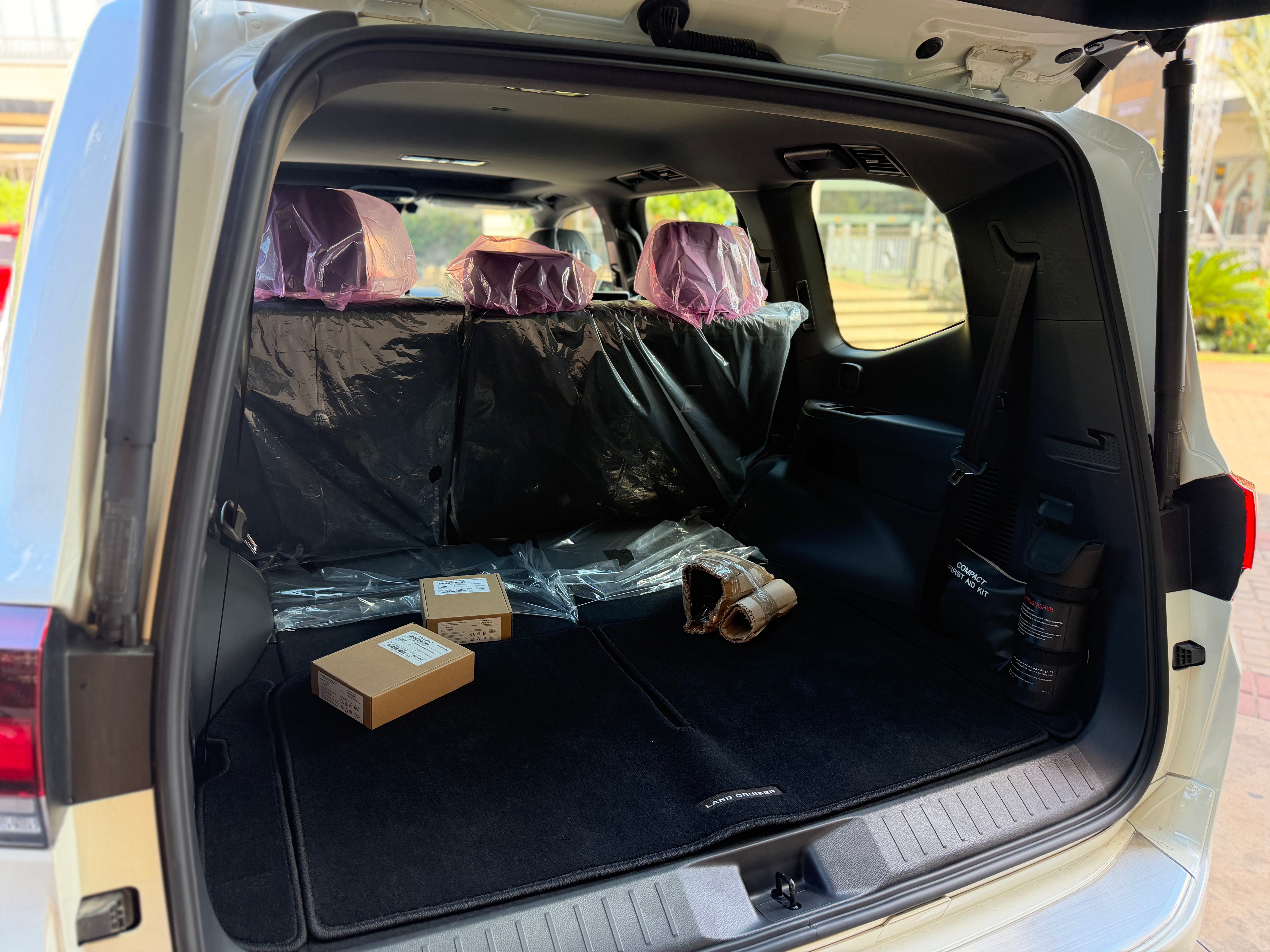TOYOTA LAND CRUISER VX 2026