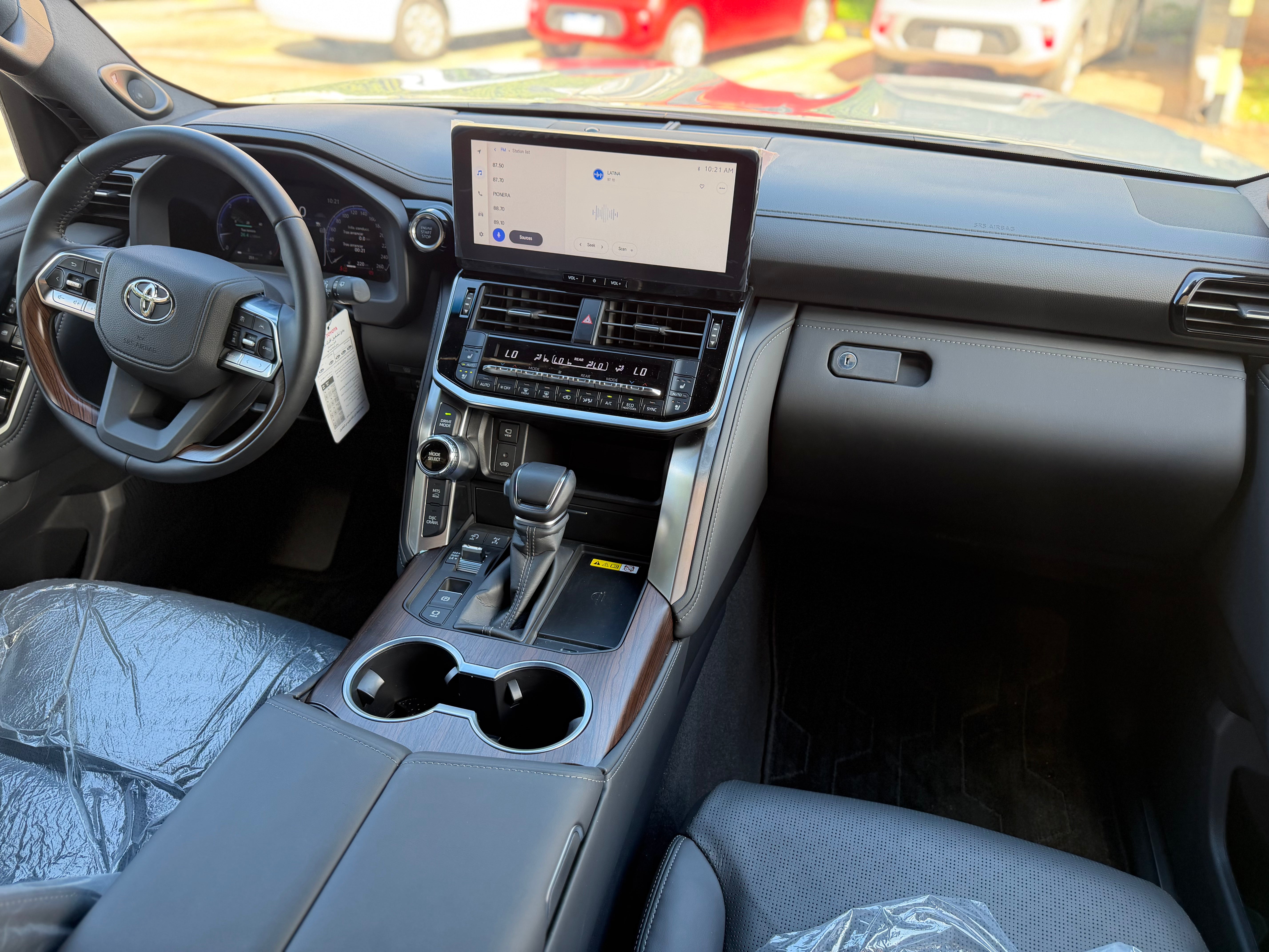 TOYOTA LAND CRUISER VX 2026