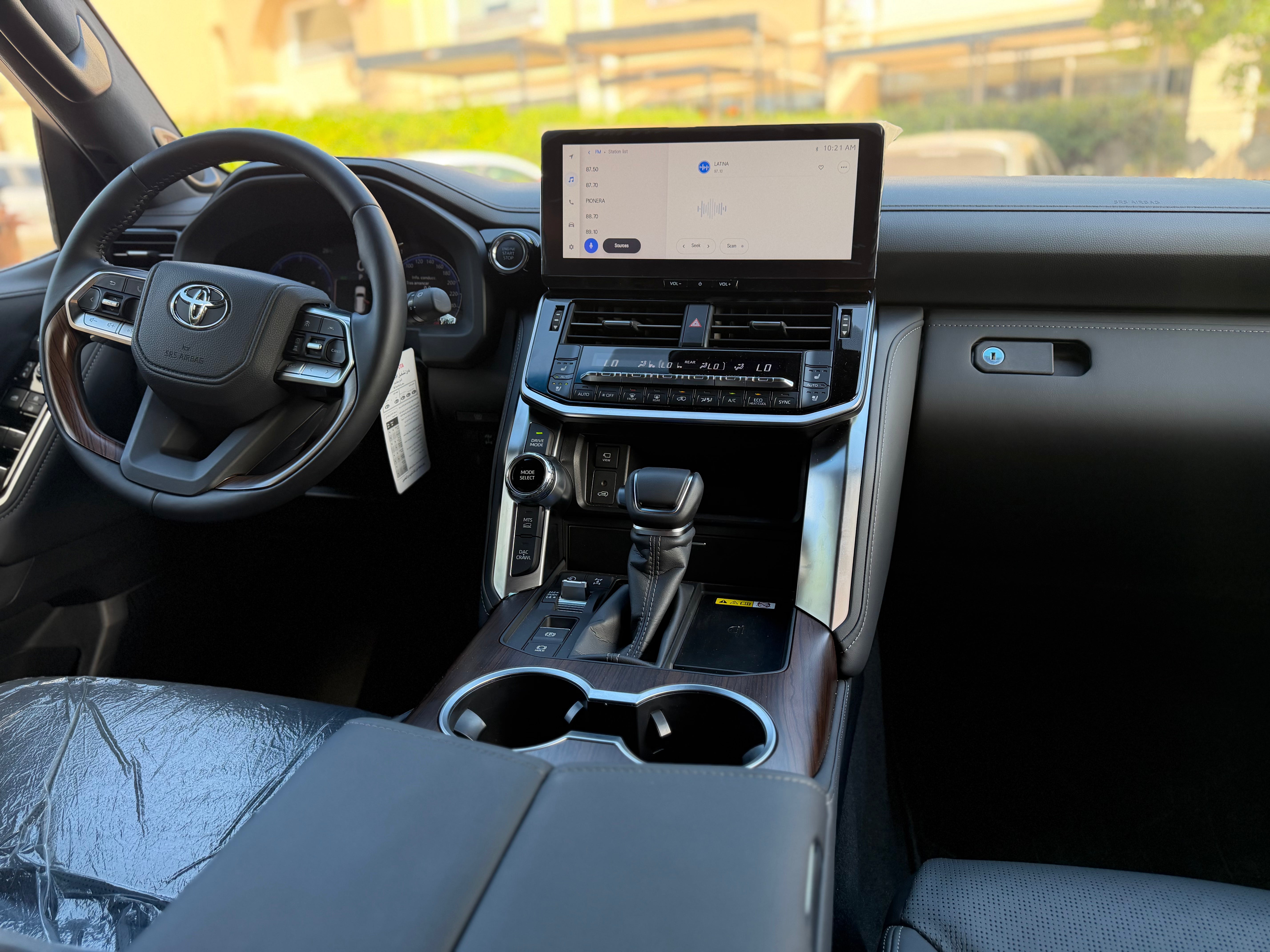 TOYOTA LAND CRUISER VX 2026
