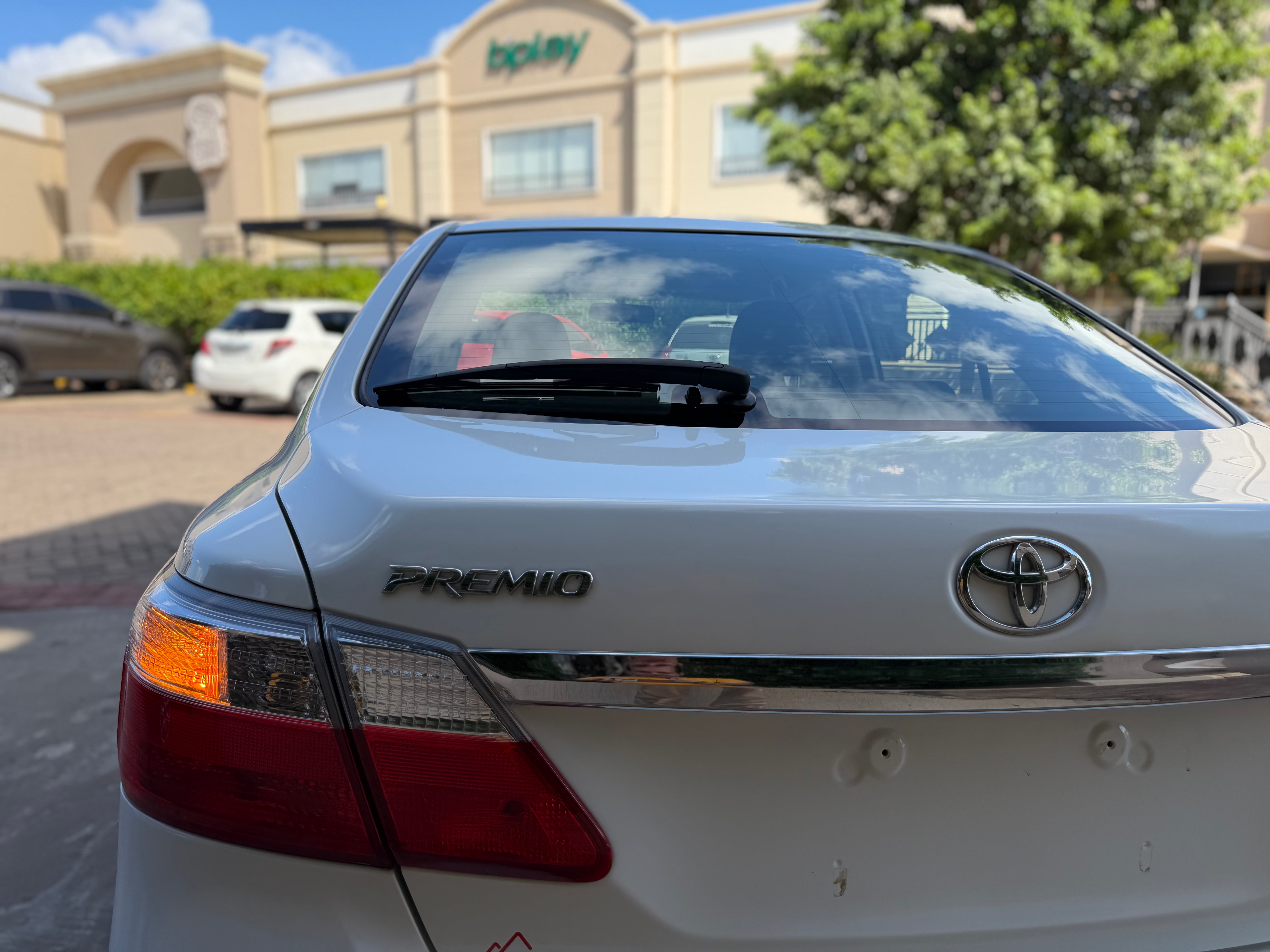 TOYOTA PREMIO 2007