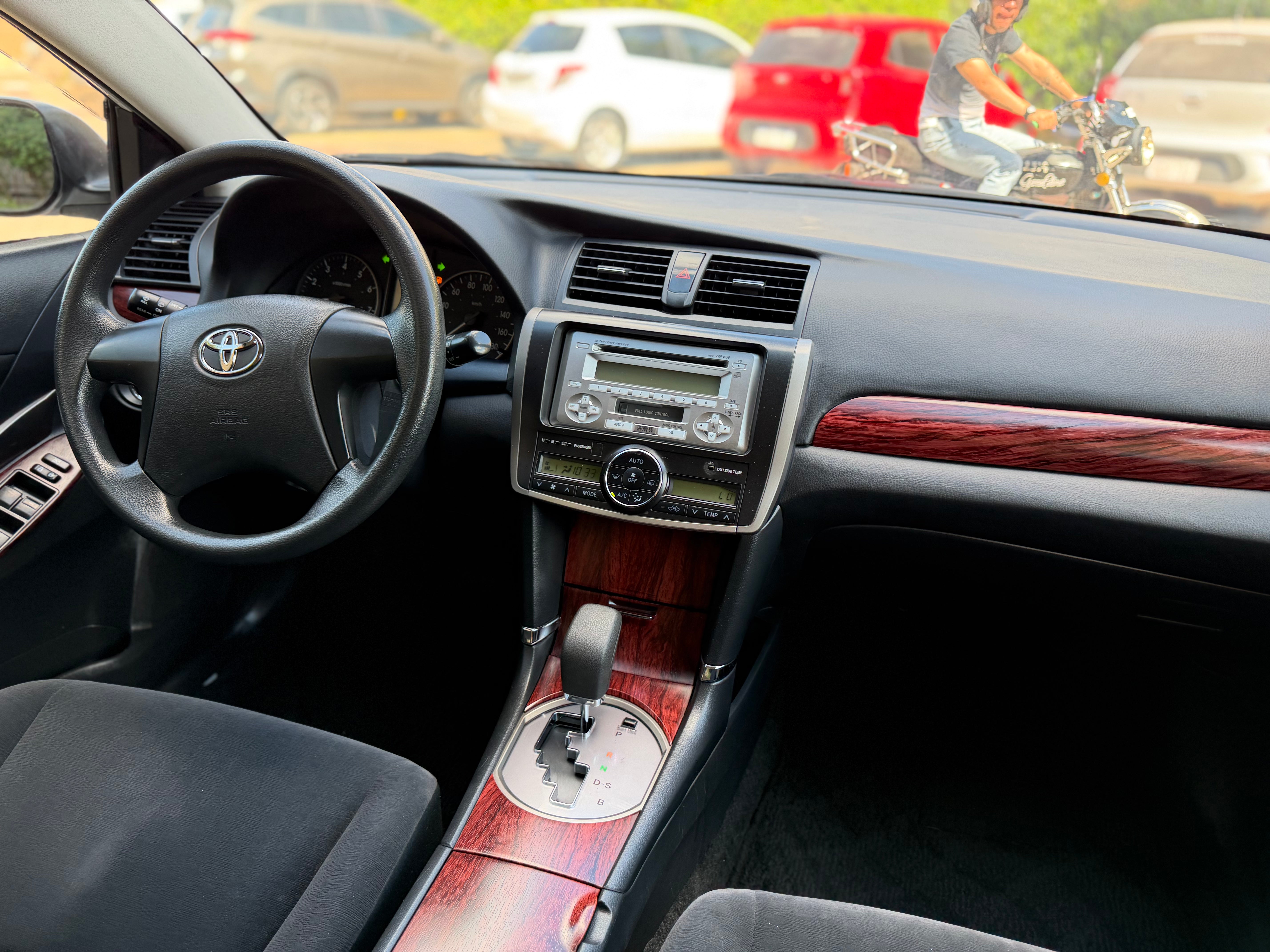 TOYOTA PREMIO 2007