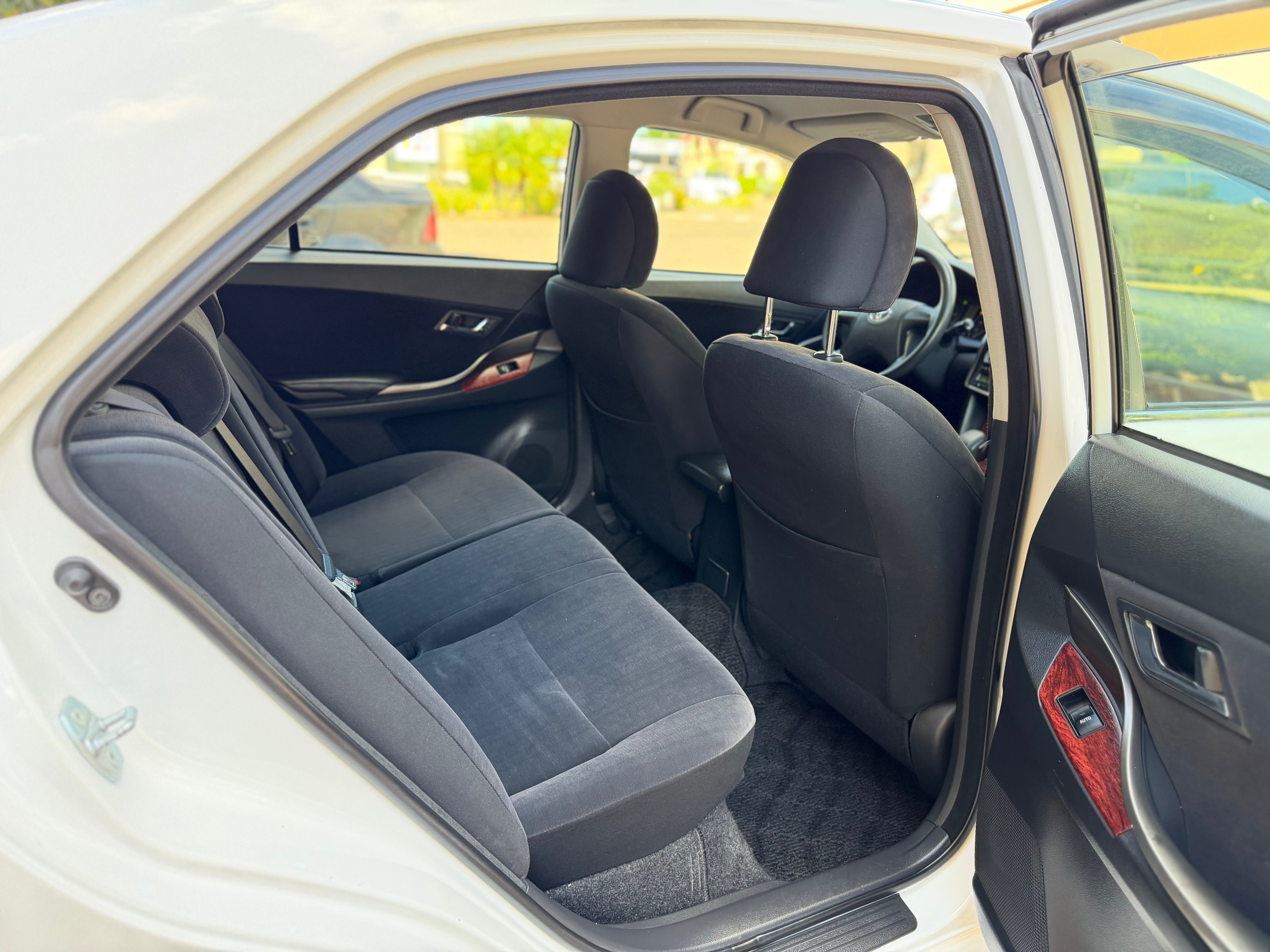 TOYOTA PREMIO 2007