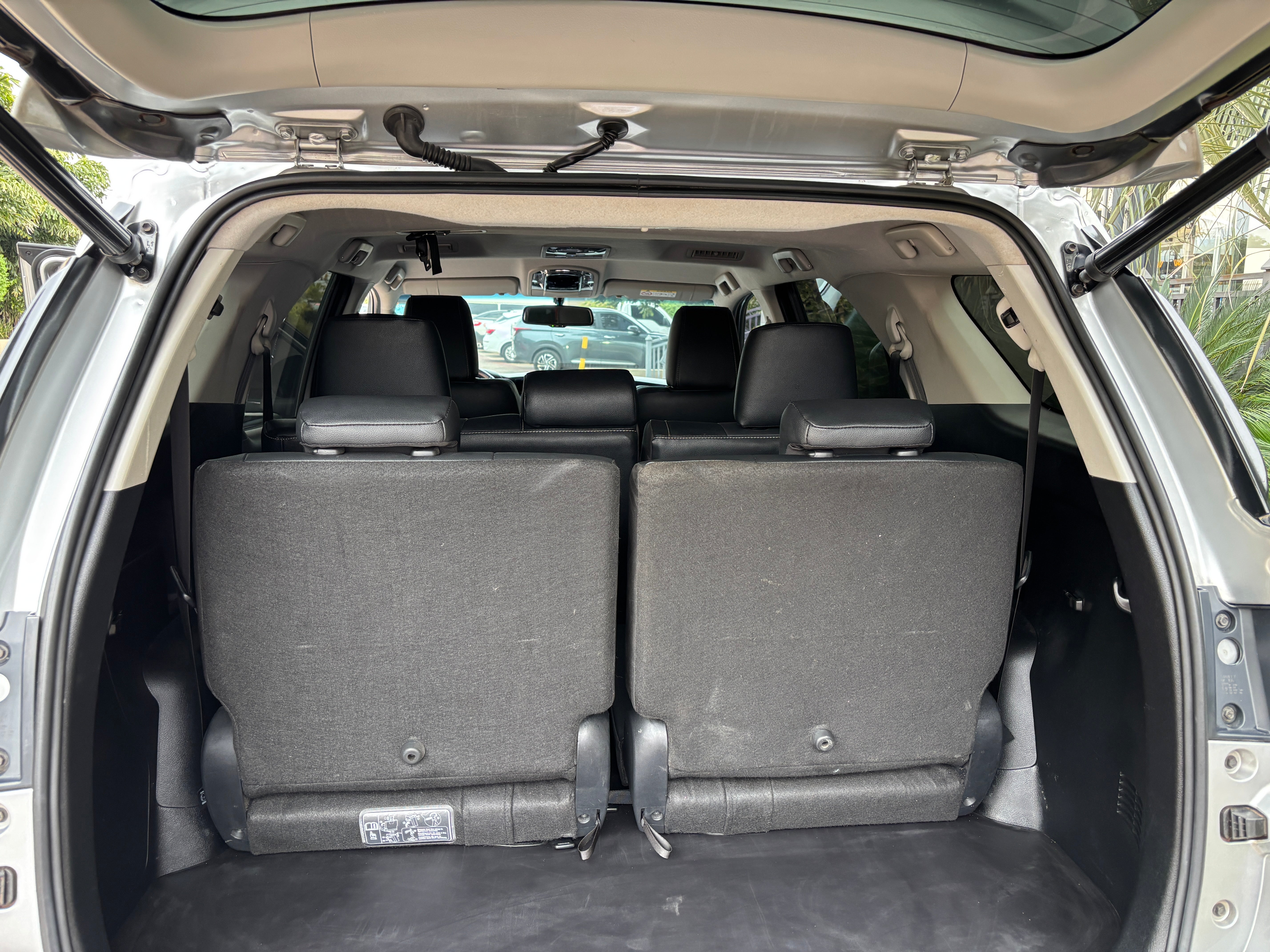 TOYOTA FORTUNER 2023 SRV