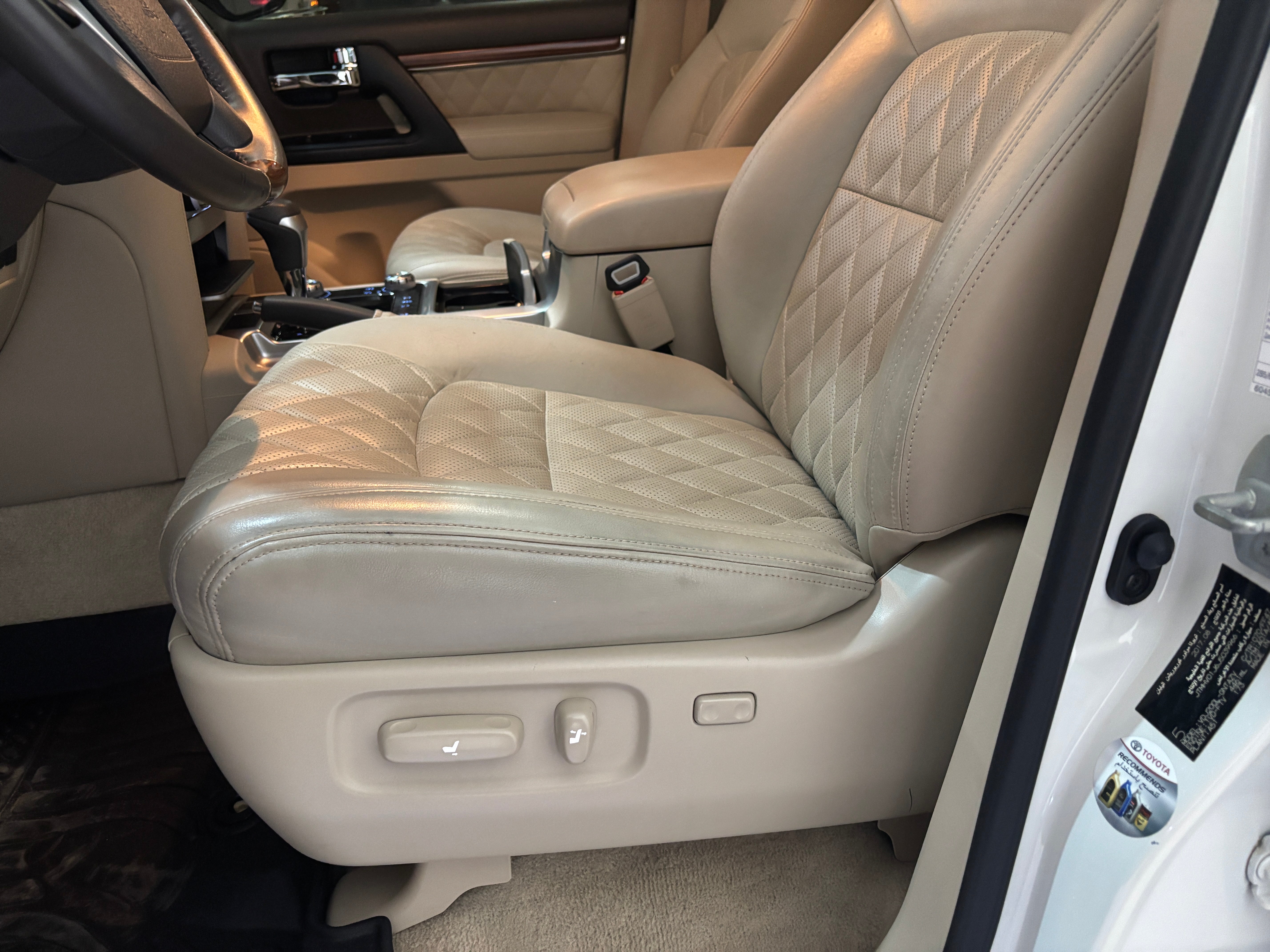 TOYOTA LAND CRUISER 2018 VX