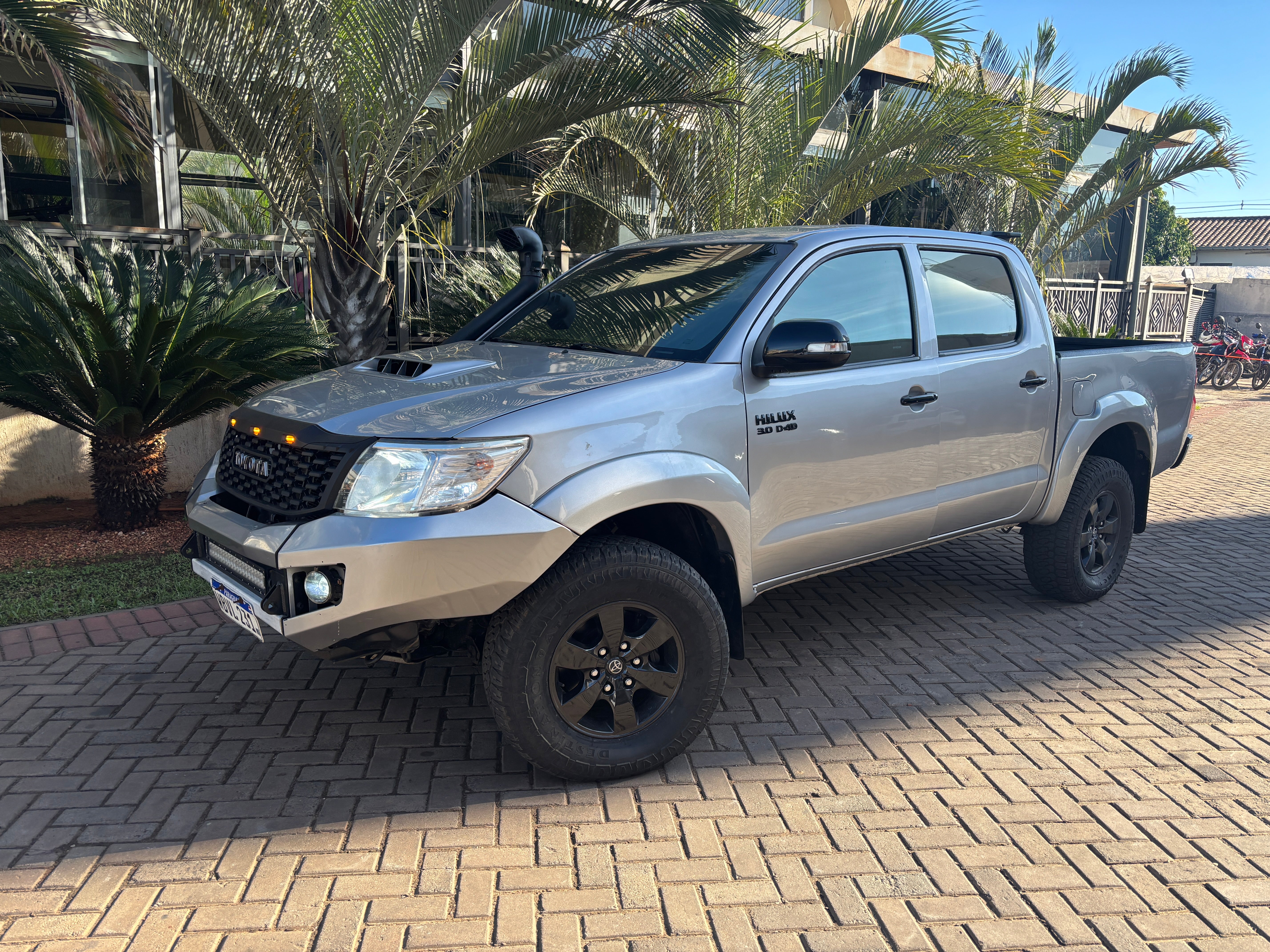 TOYOTA HILUX 2015