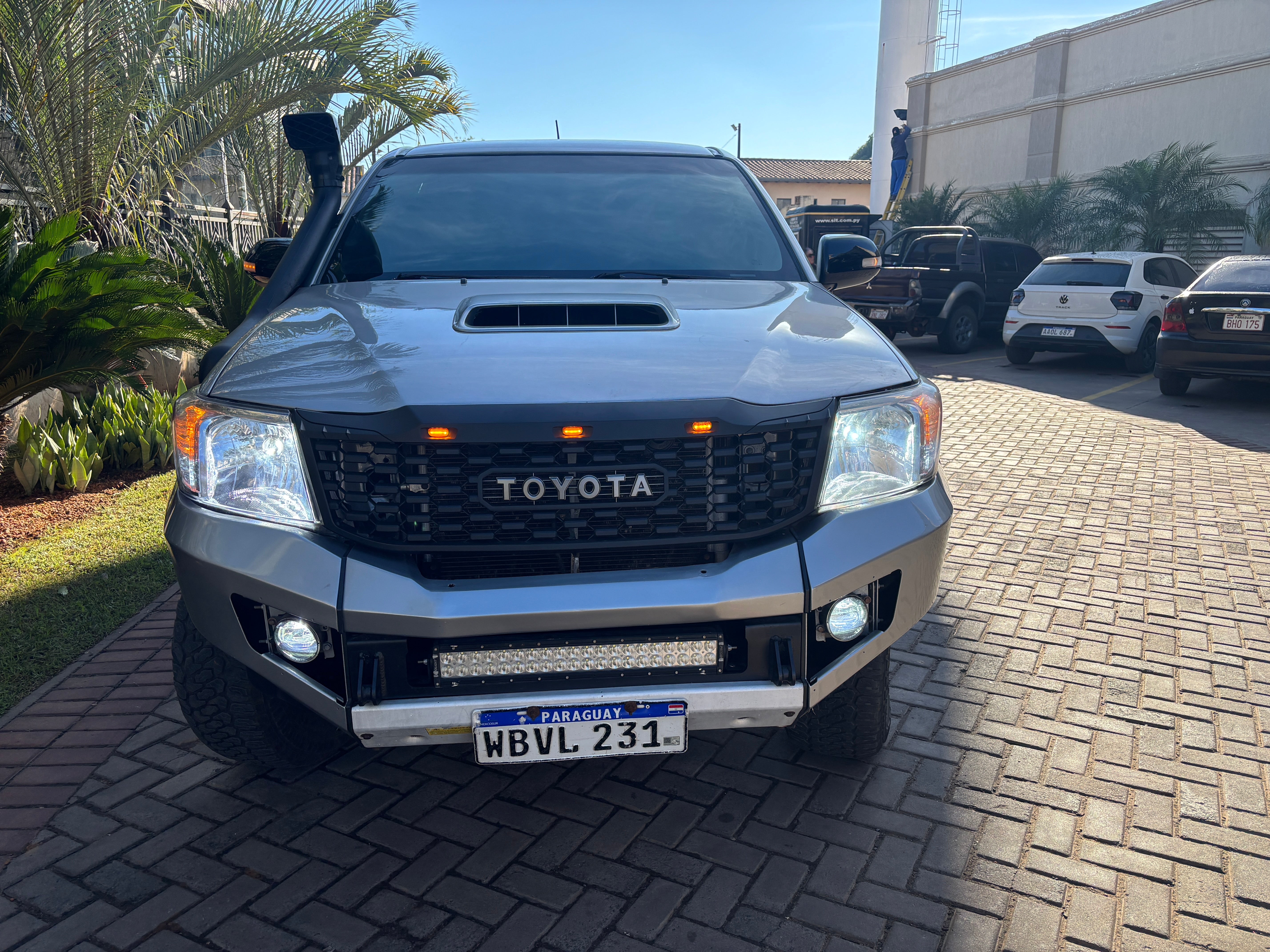 TOYOTA HILUX 2015