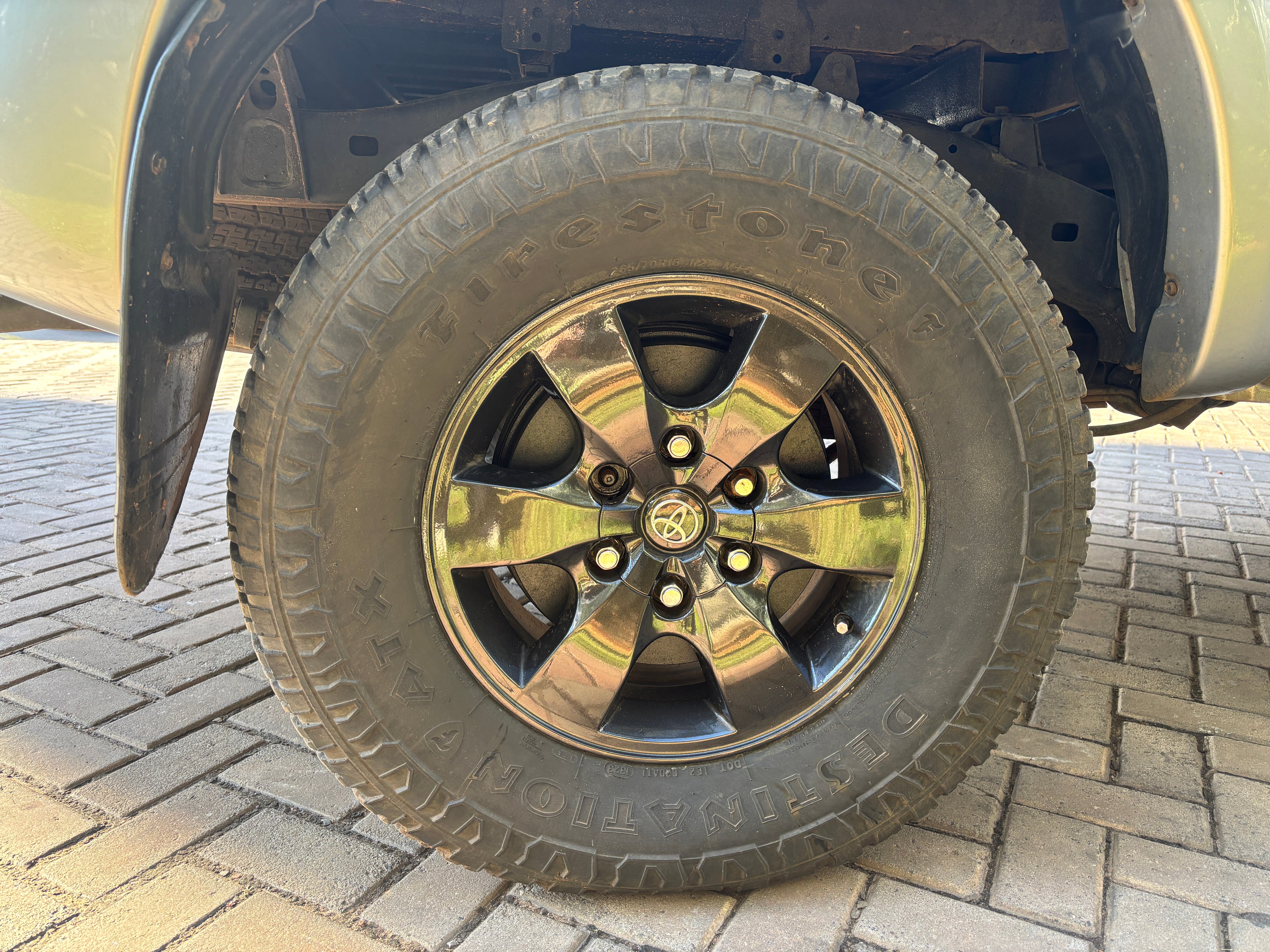 TOYOTA HILUX 2015