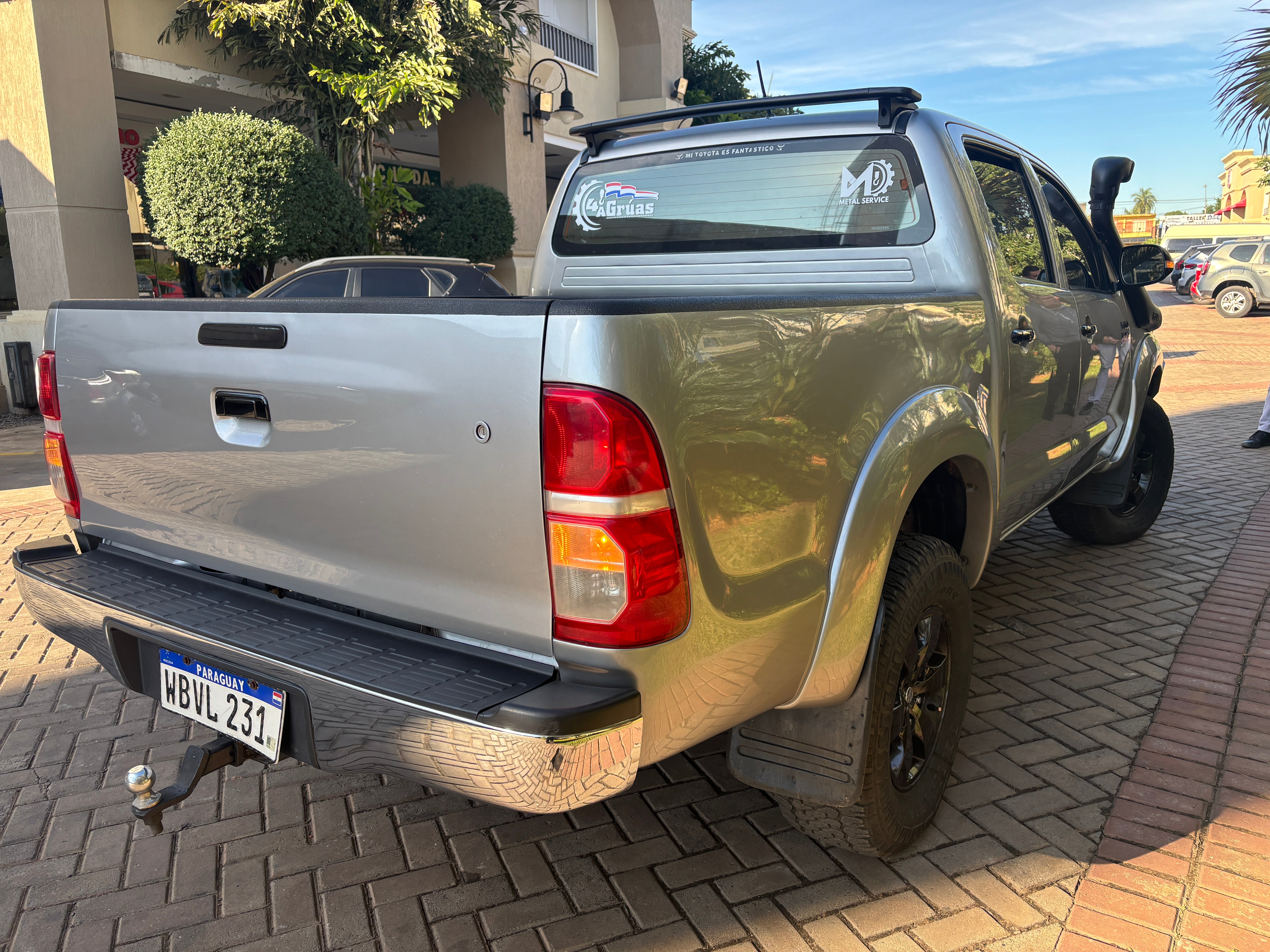 TOYOTA HILUX 2015