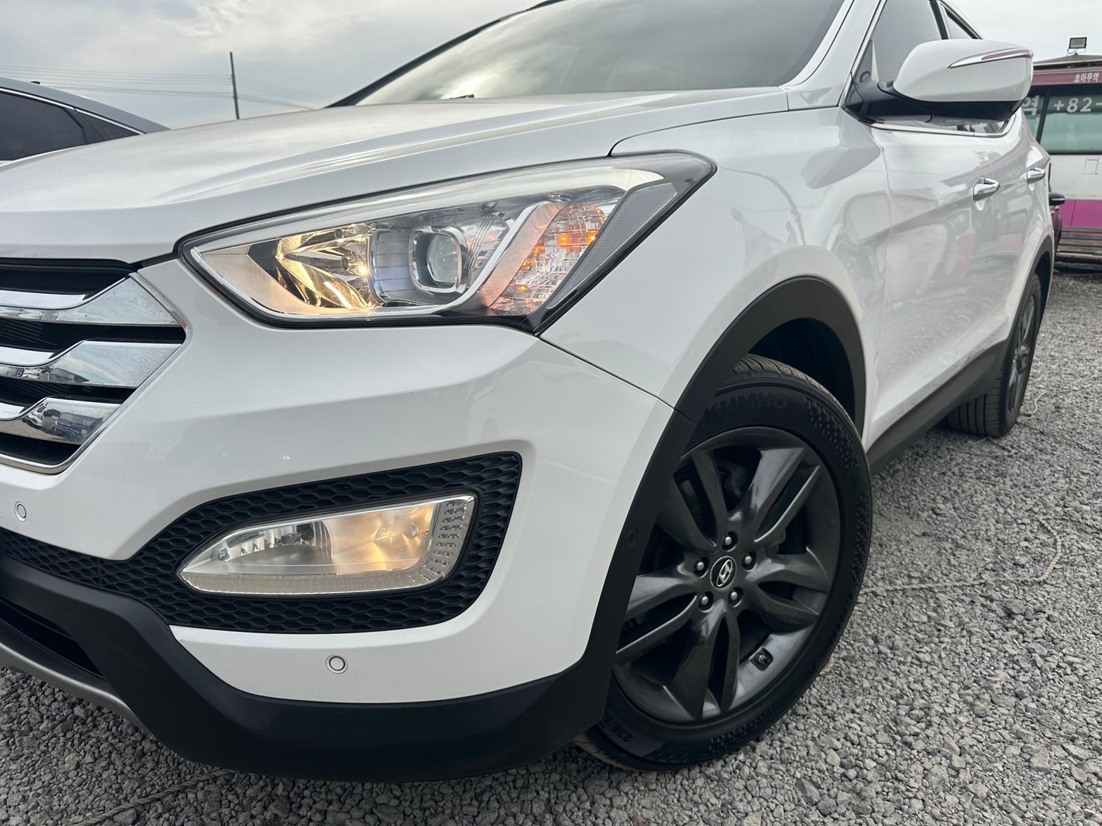 HYUNDAI SANTA FE 2013