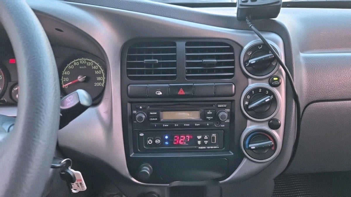 KIA BONGO 2014